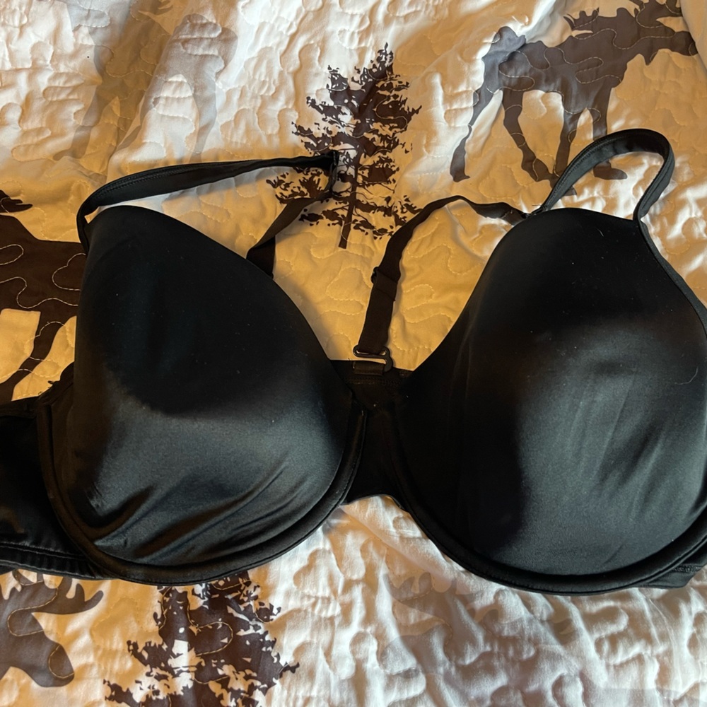 Cacique Black Women's Bra, 44DDD still in great condition!